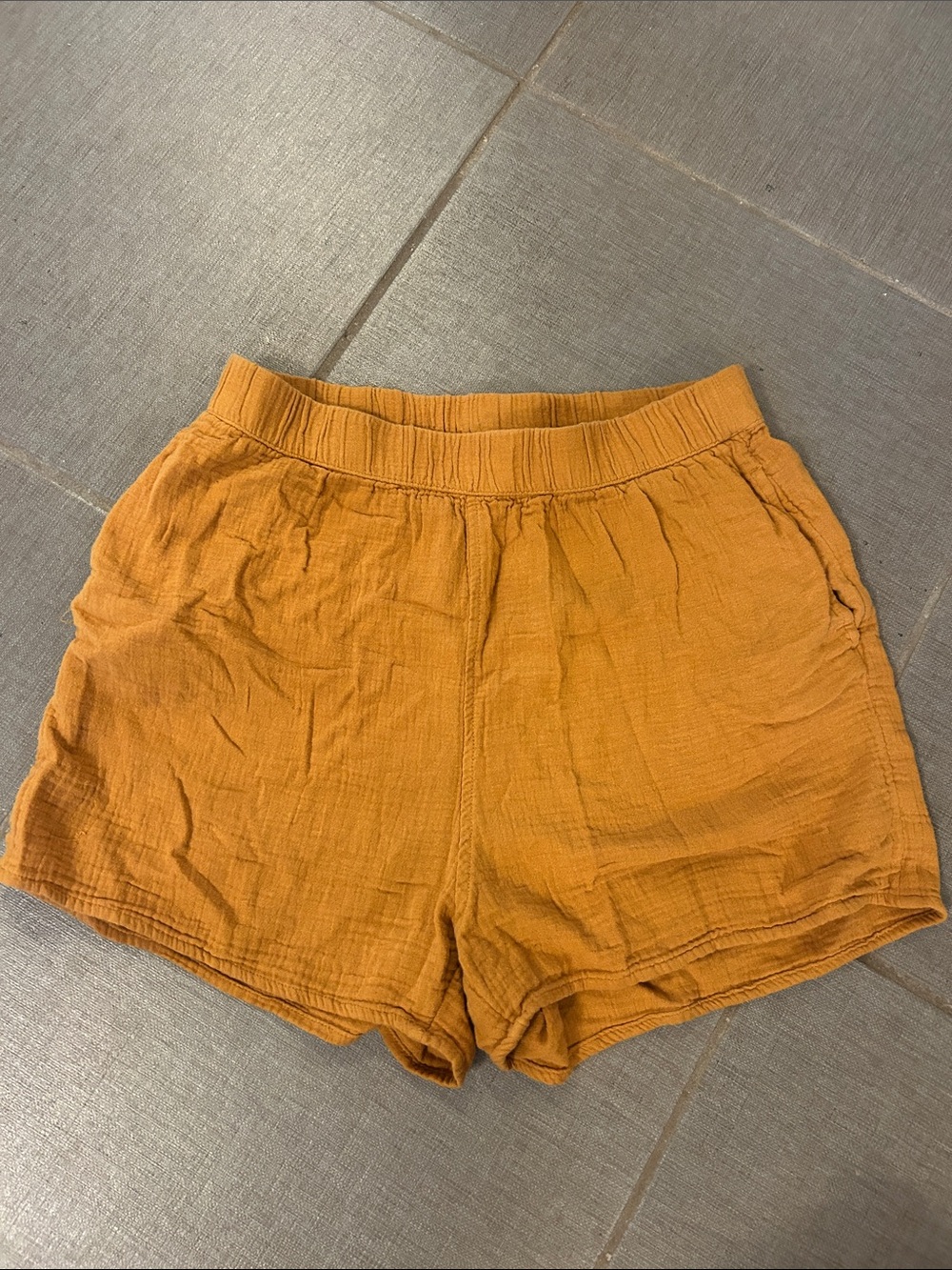 Universal Thread Women's Mustard-Gold High-Waist Casual Shorts
